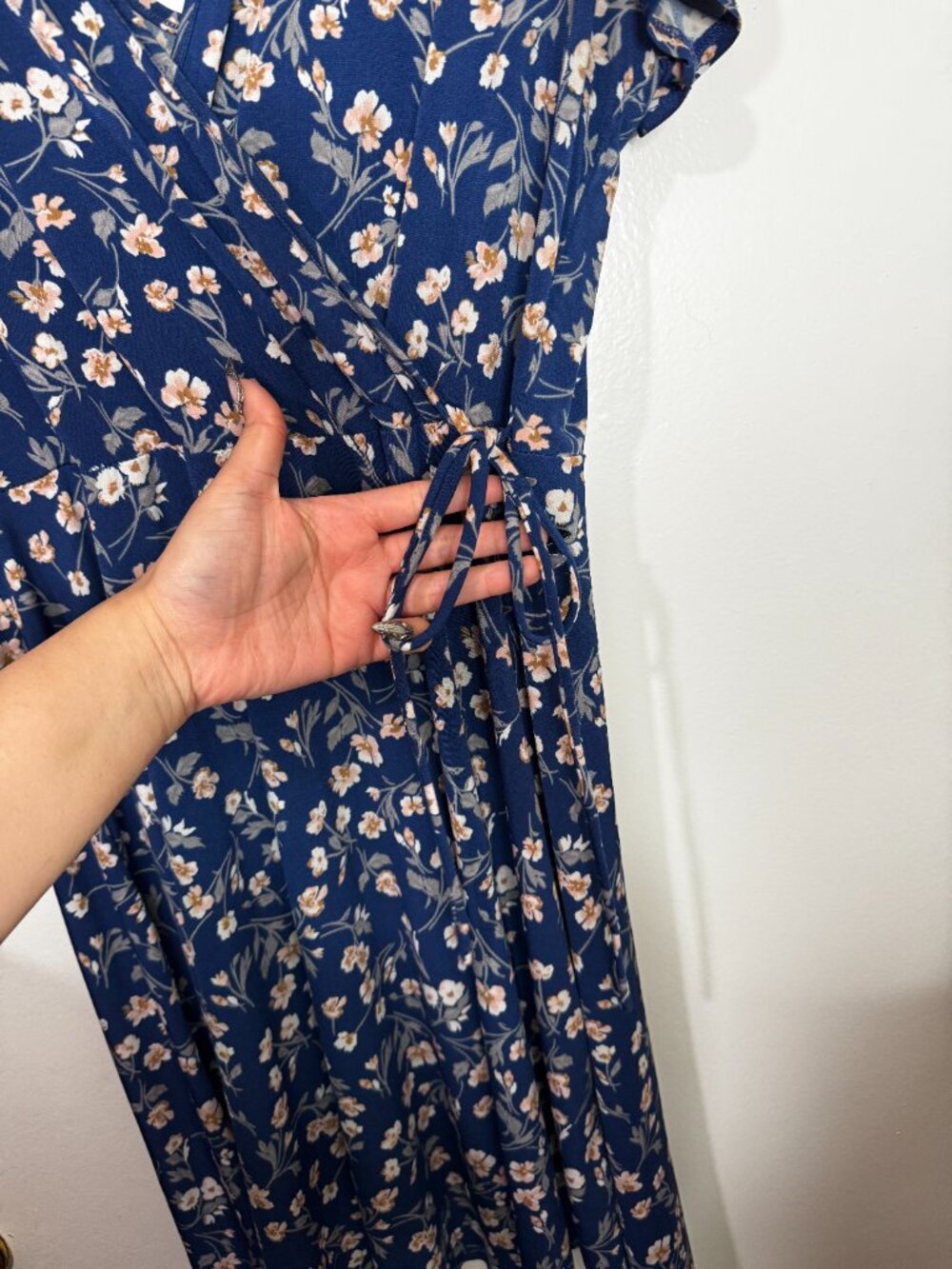 Kaileigh - L - Navy Blue Floral Wrap Dress - Picture 5 of 8